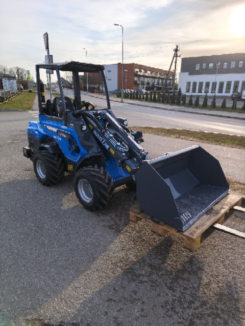 Minilaadur MULTIONE 1,5T/A (kinnise kabiiniga)